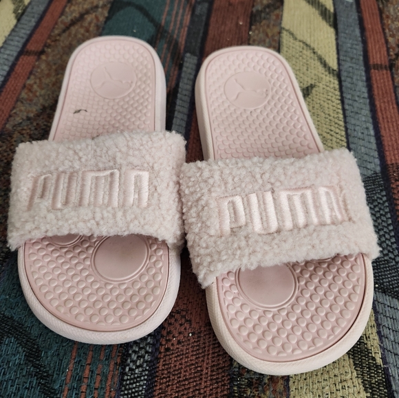 Womens puma slides - Picture 2 of 3